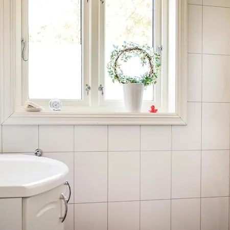3 Bedroom Awesome In * Skjold (Rogaland)