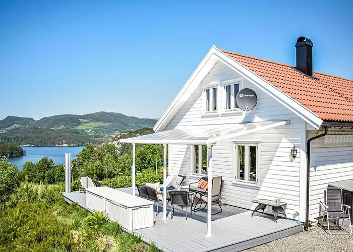 3 Bedroom Awesome In *