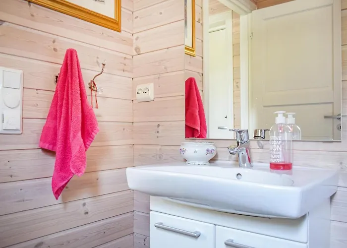 3 Bedroom Awesome In Feriehus *