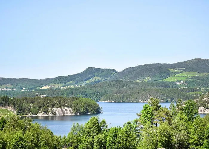 3 Bedroom Awesome In *